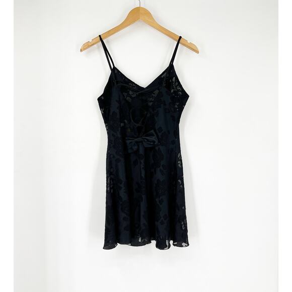 Vintage Victoria's Secret Gold Label Black Lace Slip Medium - Picture 3 of 8